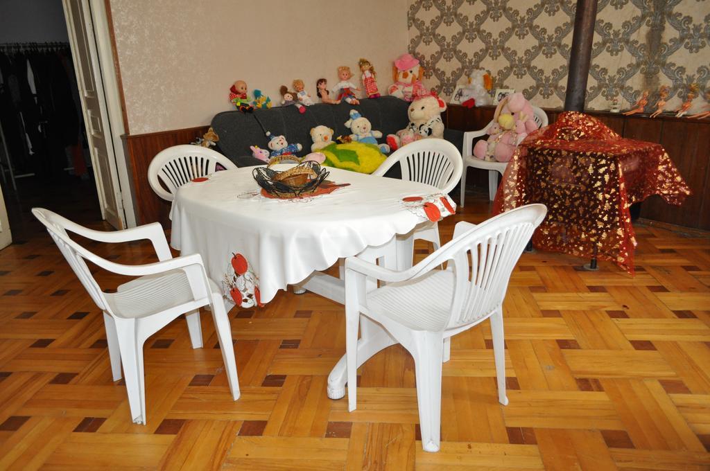 Guest House Cico Telavi Ngoại thất bức ảnh